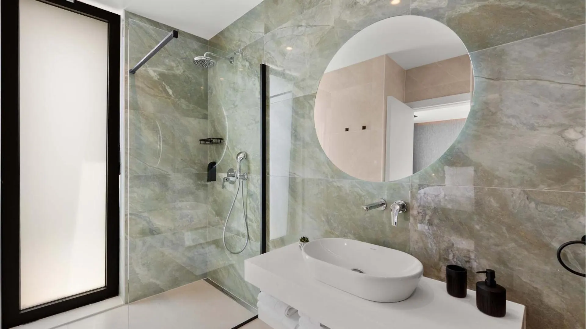 Lovely Home In Porec With Sauna Ferienhaus