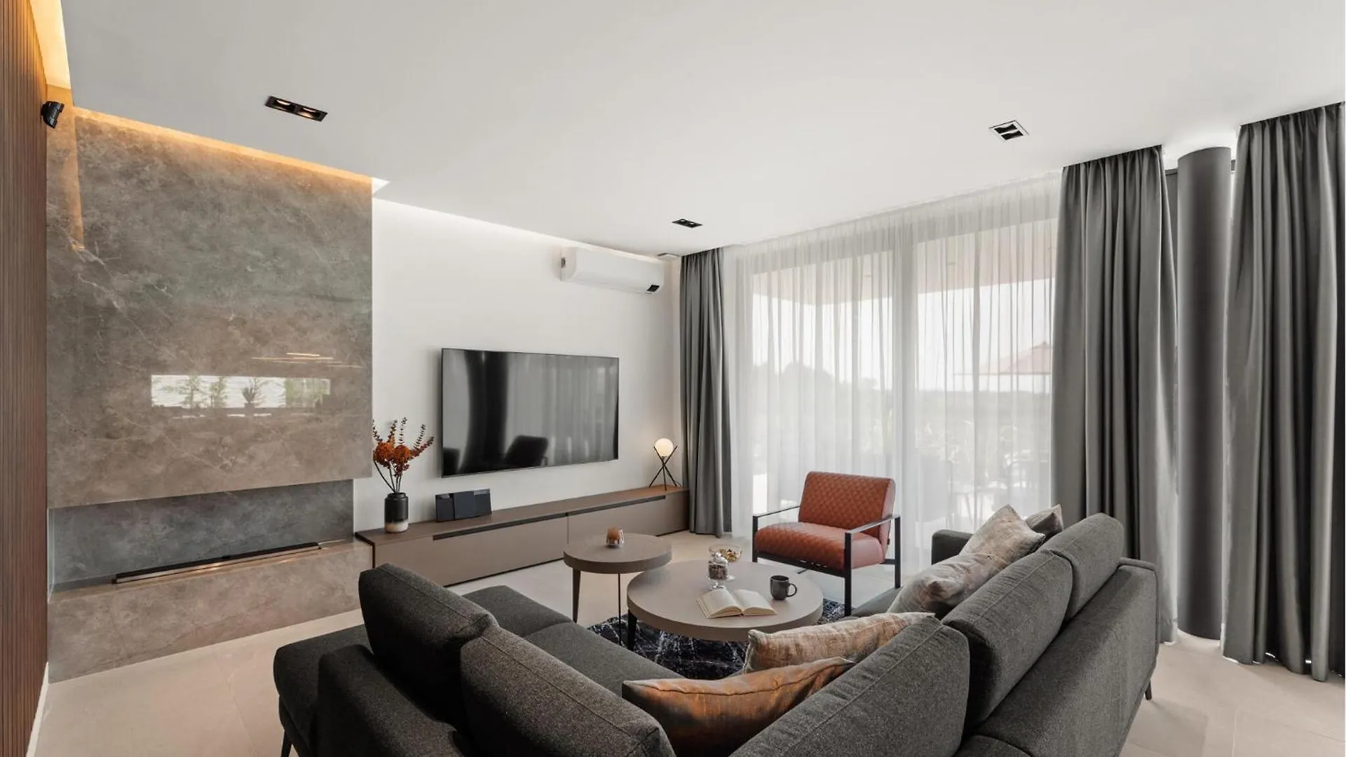 Lovely Home In Porec With Sauna Feriehus
